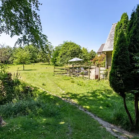Holiday Home Au Verger Fleuri - HUD400 Ferienhaus Hudimesnil