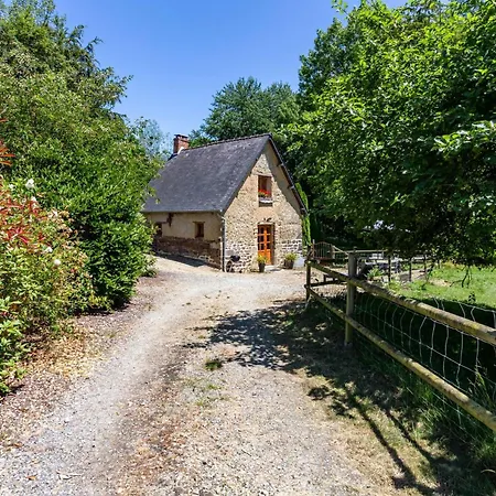 Holiday Home Au Verger Fleuri - HUD400 * Hudimesnil